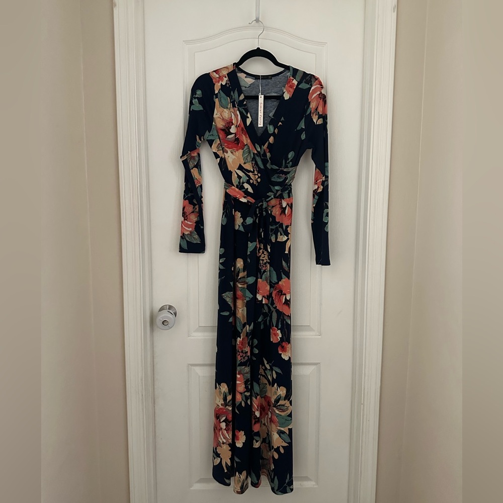 Long sleeve floral maxi dress